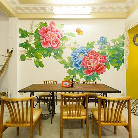 The Neighbors Hostel (Adults Only) Phuket Extérieur photo