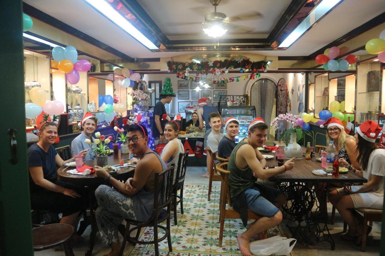 The Neighbors Hostel (Adults Only) Phuket Extérieur photo