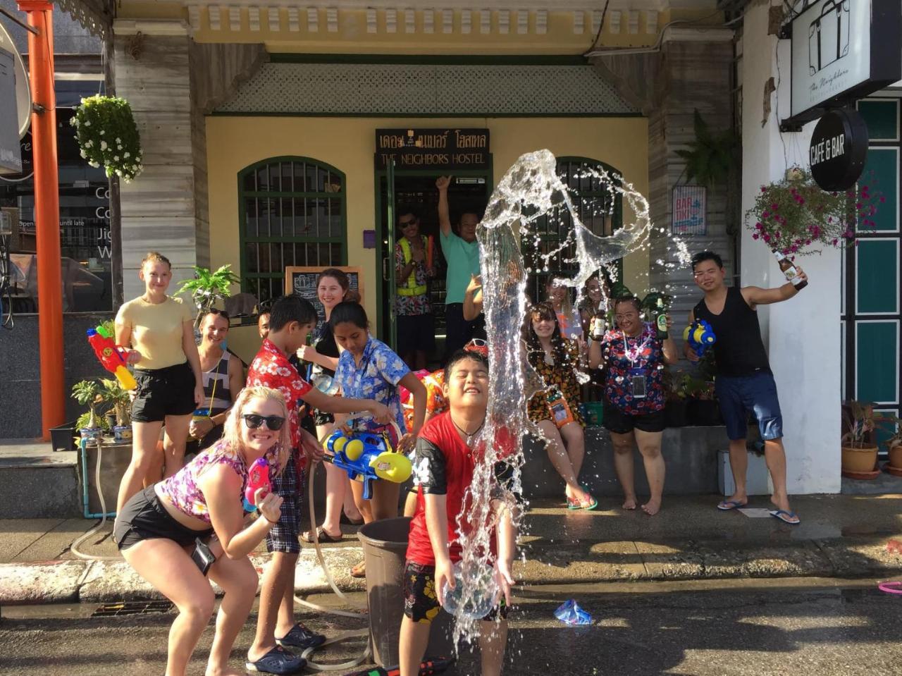 The Neighbors Hostel (Adults Only) Phuket Extérieur photo